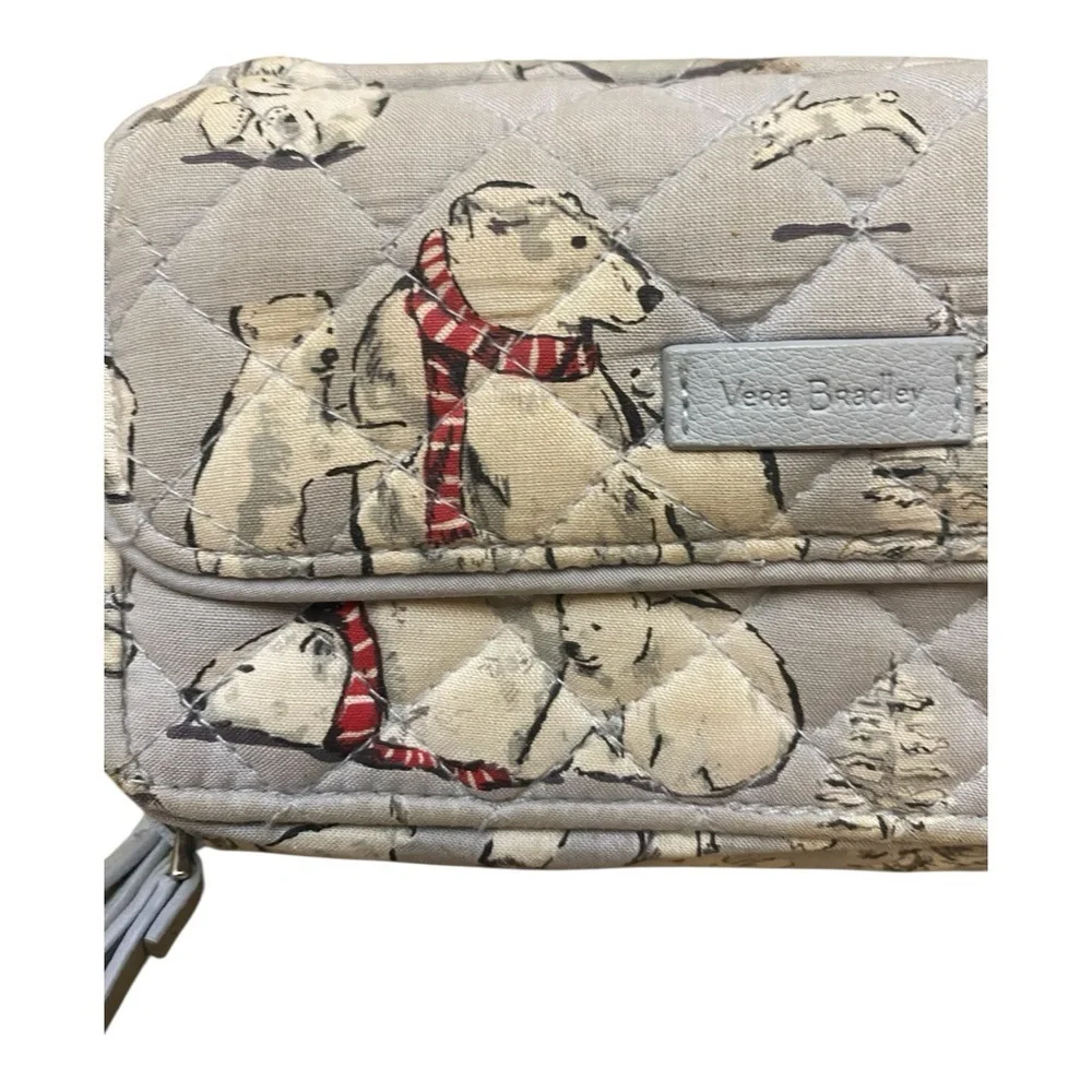 Vera Bradley Beary Merry Polar Bear Quilted Wristlet Wallet Full Zip Winter Snow